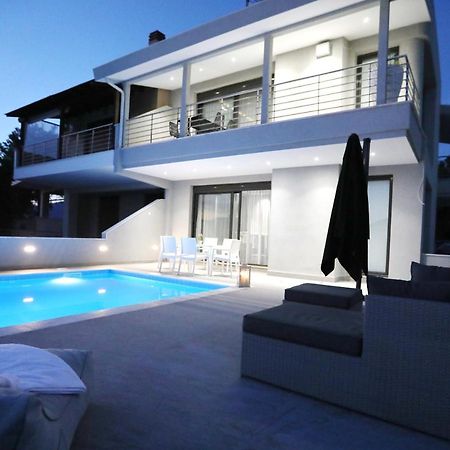 Heaven Horizon Villa Kariani Luaran gambar